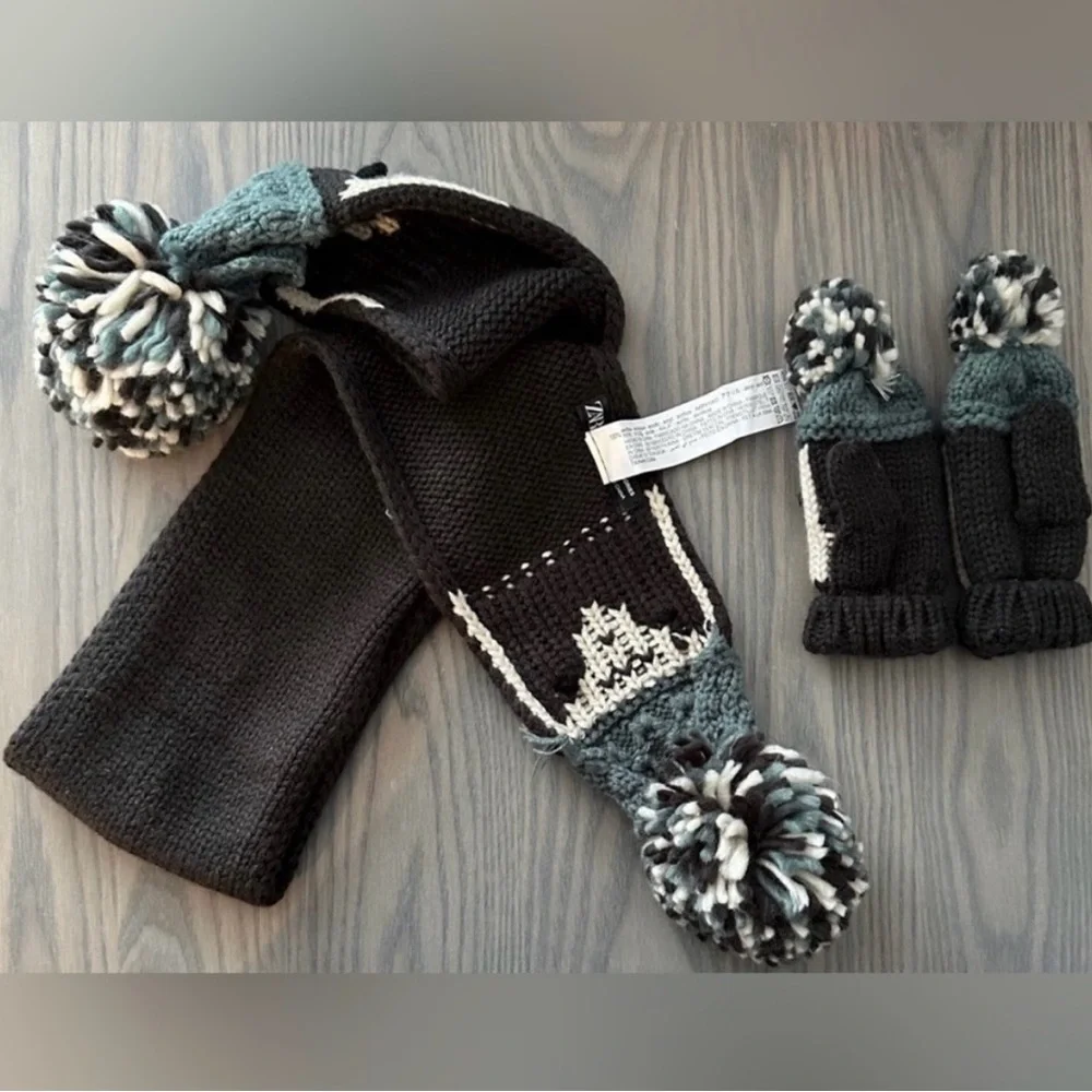 ZARA TODDLER GIRL PENGUIN SCARF AND HAT